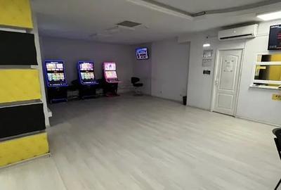 Spațiu comercial, de 100 mp, în Central - 3