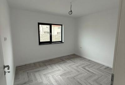 Casă cu 4 camere cu Teren 400 Mp în Clinceni - 2
