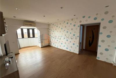 Apartament cu 4 camere decomandat, mobilat în 1 Decembrie - 1