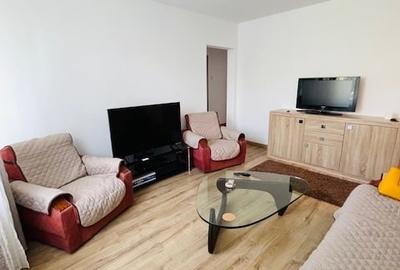 Apartament cu 3 camere decomandat, mobilat în Gara de Nord