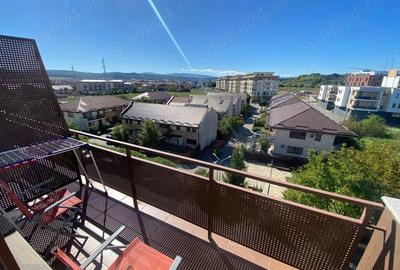 Apartament cu 3 camere semidecomandat în Florești - 2
