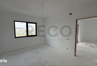 Casă cu 3 camere cu Teren 553 Mp în Sântandrei