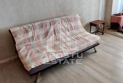 Garsonieră decomandată, mobilată în Fabric - 1