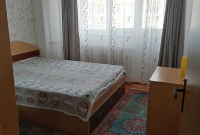 Apartament cu 2 camere semidecomandat, mobilat în Ozana