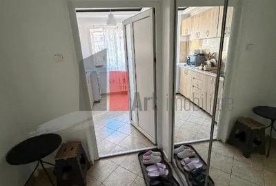 Apartament cu 2 camere semidecomandat în Moșilor