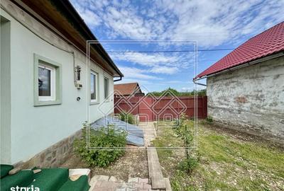 Casă cu 2 camere cu Teren 868 Mp în Arpașu de Jos - 3