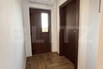 Casă cu 5 camere cu Teren 300 Mp în Dumbrăvița