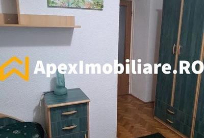 Apartament cu 3 camere decomandat în Obor
