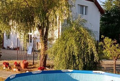 Casă cu 6 camere cu Teren 1700 Mp în Central
