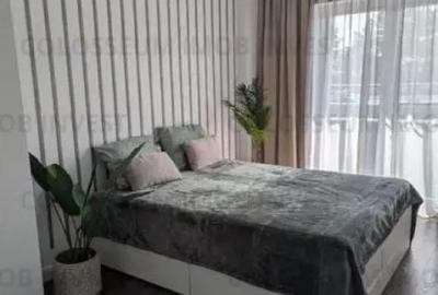 Apartament cu 3 camere decomandat în Tractorul - 6