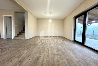 Duplex cu 4 camere cu Canalizare în Utvin - 1