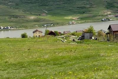 Teren de 27000 mp, în Central - 6