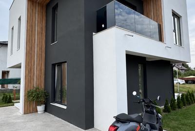 Casă individuală cu 5 camere cu Teren 300 Mp în Berceni