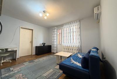 Apartament cu 2 camere decomandat, mobilat în Central