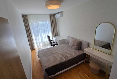Apartament cu 3 camere decomandat în Dristor