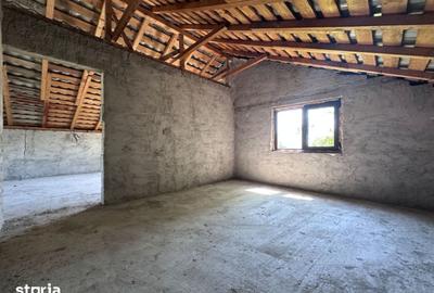 Casă cu 4 camere cu Teren 396 Mp în Comișani - 14