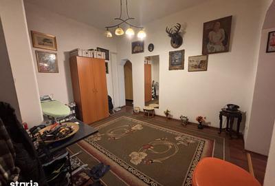 Apartament cu 3 camere, mobilat în Iancului