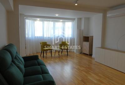 Apartament cu 3 camere semidecomandat, mobilat în Decebal