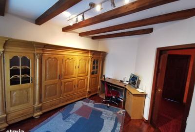 Casă cu 4 camere în Bucium - 13