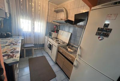 Apartament cu 3 camere semidecomandat în Micro 19 - 4