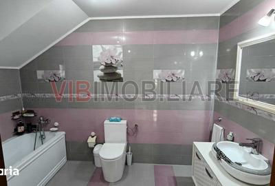 Casă cu 9 camere cu Teren 610 Mp în Ion Creangă - 3