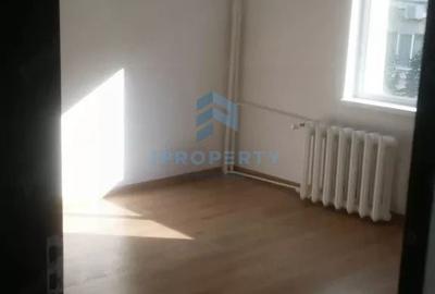 Apartament cu 2 camere în Centrul Civic