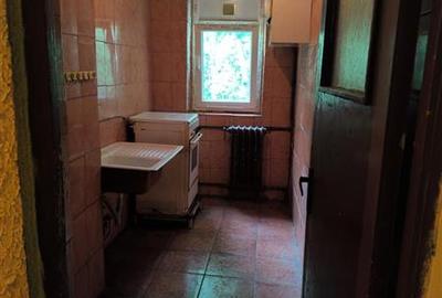 Apartament cu 3 camere semidecomandat în Brâncoveanu - 3