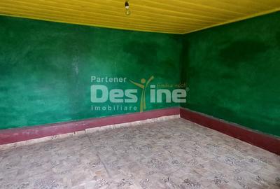 Casă cu 2 camere cu Teren 1000 Mp în Horlești