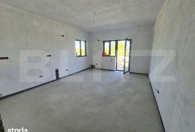 Casă cu 5 camere cu Teren 550 Mp în Gura Ocniței