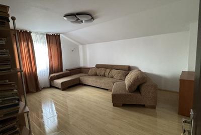 Casă cu 4 camere cu Teren 4044 Mp în Drăgoești