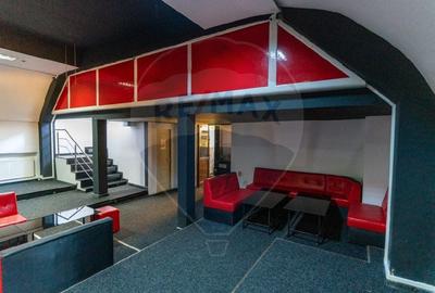 Spațiu comercial, de 200 mp, în Central - 17