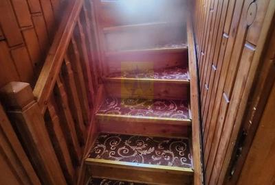 Casă cu 6 camere cu Teren 327 Mp în Zamora