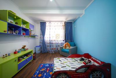 Duplex cu 4 camere cu Canalizare în Central - 14