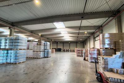 Spațiu comercial, de 2,000 mp, în Centura - 11
