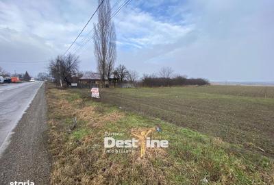 Teren de 7200 mp, în Girov