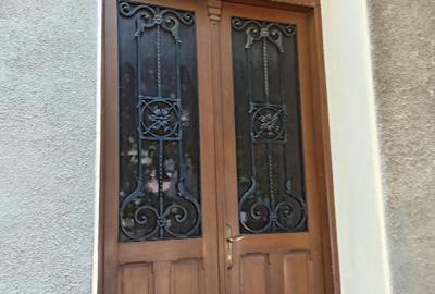 Apartament cu 3 camere decomandat în Central - 1