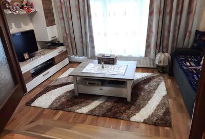 Casă cu 4 camere cu Teren 1700 Mp în Central - 1