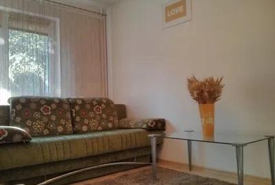 Apartament cu 2 camere semidecomandat, mobilat în Podu Roș - 1