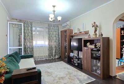 Apartament cu 4 camere decomandat în Far - 4