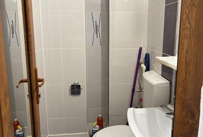 Garsonieră semidecomandată în Titan