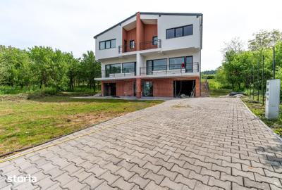 Casă cu 4 camere cu Teren 226 Mp în Chinteni