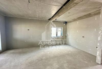 Duplex cu 4 camere cu Canalizare în Giroc