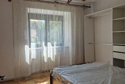 Apartament cu 3 camere în Central - 3