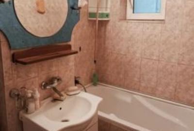 Apartament cu 3 camere în Delfinariu