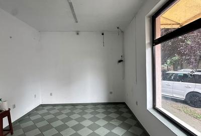Spațiu comercial, de 70 mp, în Central
