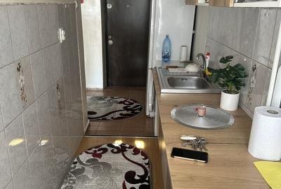 Garsonieră decomandată în Central