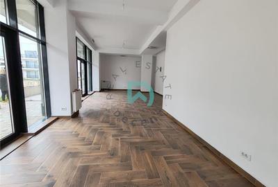 Spațiu comercial, de 64 mp, în Tractorul - 2