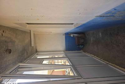 Apartament cu 3 camere decomandat în Central - 3