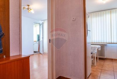 Apartament cu 2 camere semidecomandat, mobilat în Colentina - 16