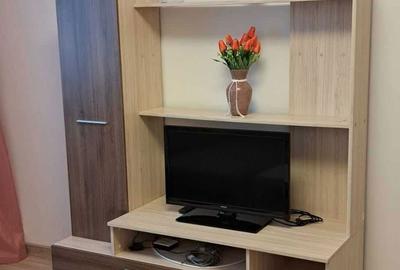 Apartament cu 3 camere semidecomandat în Berceni - 3